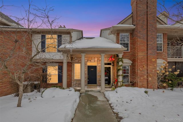 3462 Tremonte Cir N, Oakland Charter Township, MI 48306