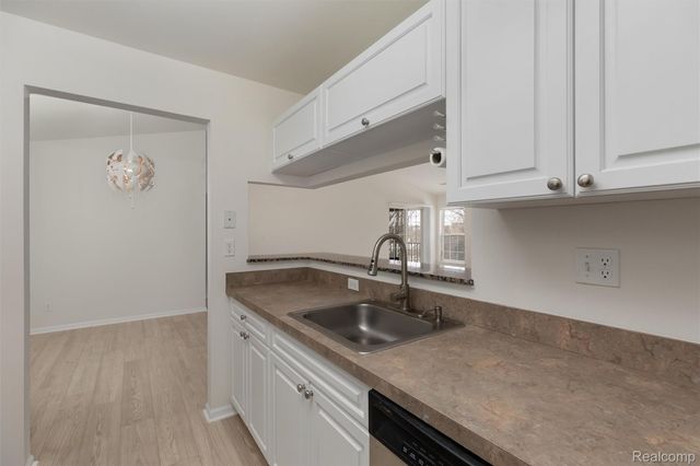 3462 Tremonte Cir N, Oakland Charter Township, MI 48306