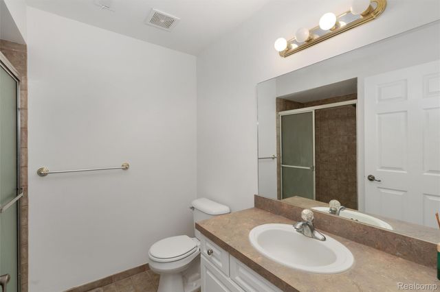 3462 Tremonte Cir N, Oakland Charter Township, MI 48306