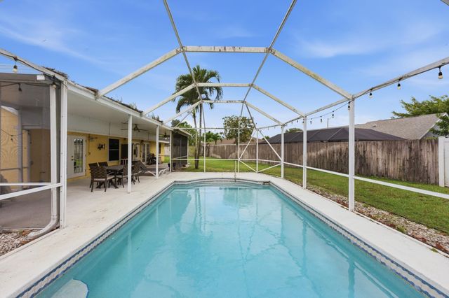 145 Roycourt Circle, Royal Palm Beach, FL 33411
