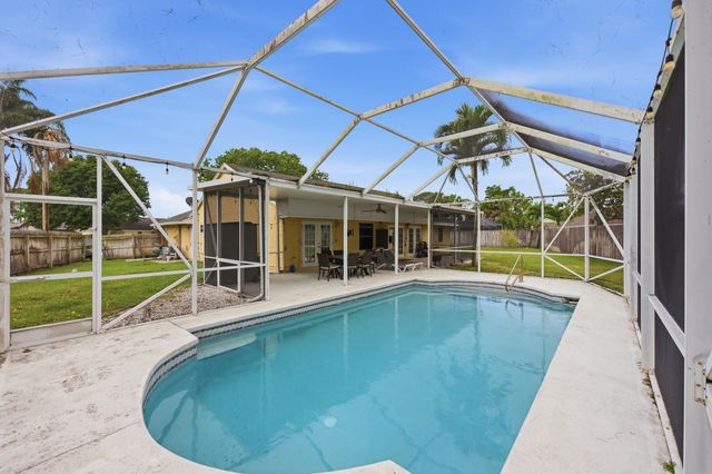 145 Roycourt Circle, Royal Palm Beach, FL 33411