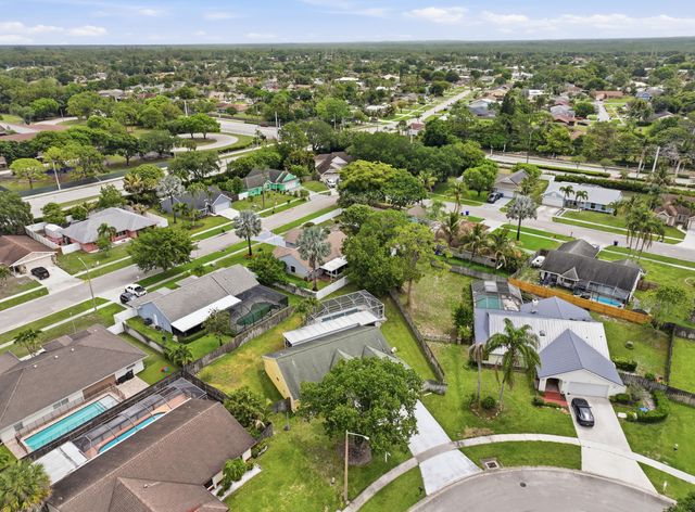 145 Roycourt Circle, Royal Palm Beach, FL 33411