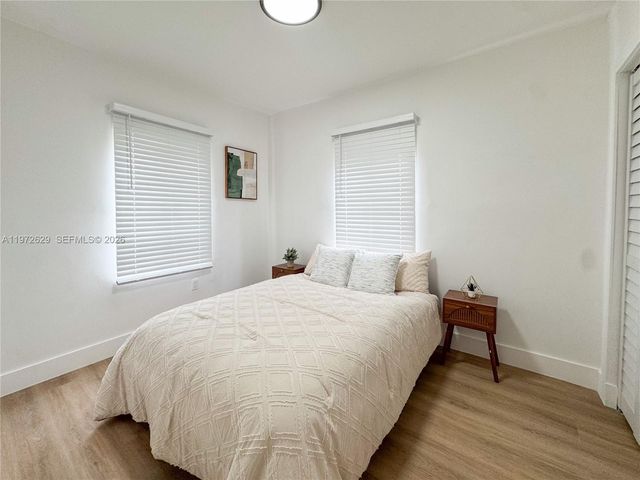 1035 NW 64th St, Miami, FL 33150