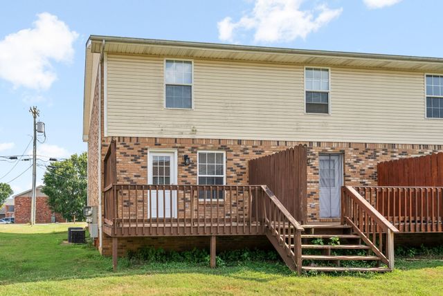 289 Raleigh Dr Apt D, Clarksville, TN 37043