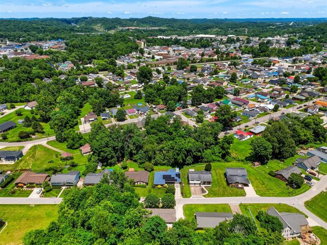 1804 Coffman Street, Barboursville, WV 25504