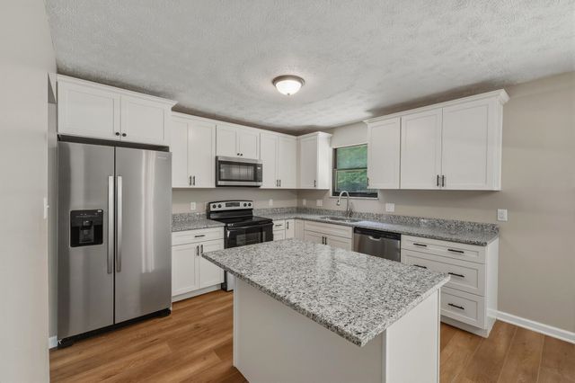 1804 Coffman Street, Barboursville, WV 25504
