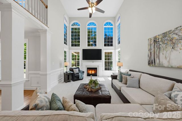 8901 Whipps Cross Court, Waxhaw, NC 28173