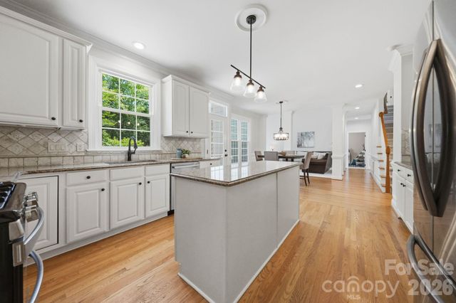 8901 Whipps Cross Court, Waxhaw, NC 28173