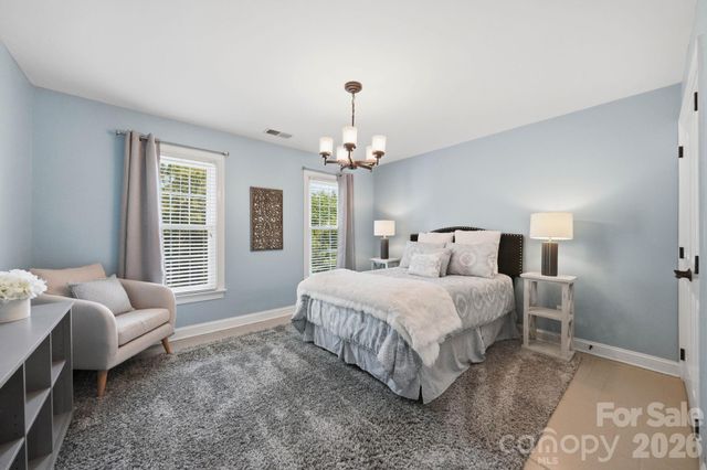 8901 Whipps Cross Court, Waxhaw, NC 28173