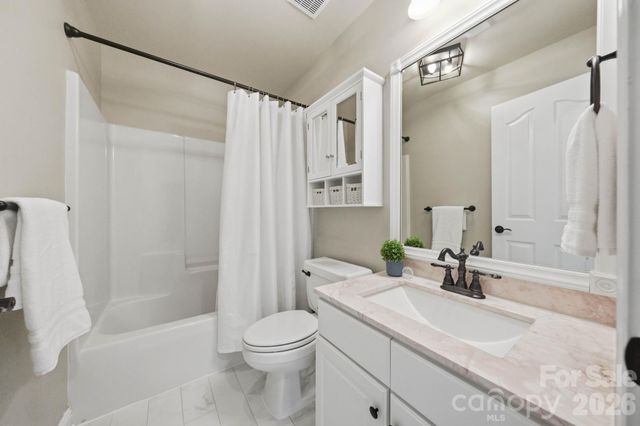8901 Whipps Cross Court, Waxhaw, NC 28173