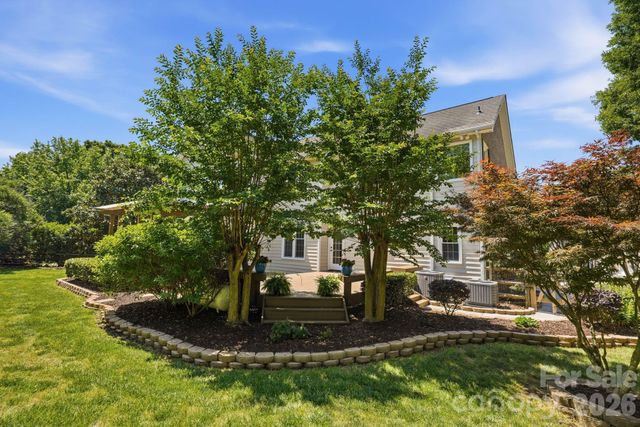 8901 Whipps Cross Court, Waxhaw, NC 28173