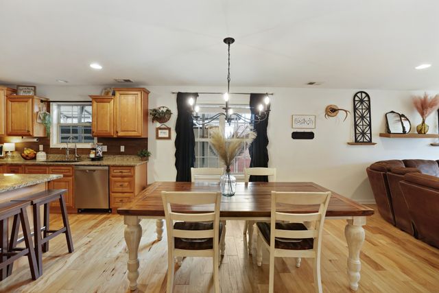 505 Cardinal Cir, Westmoreland, TN 37186