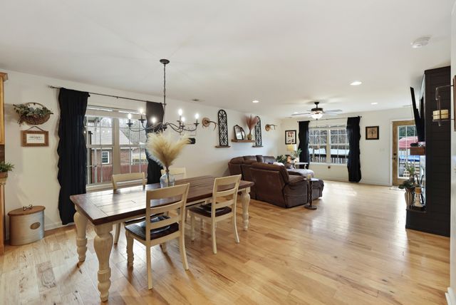 505 Cardinal Cir, Westmoreland, TN 37186