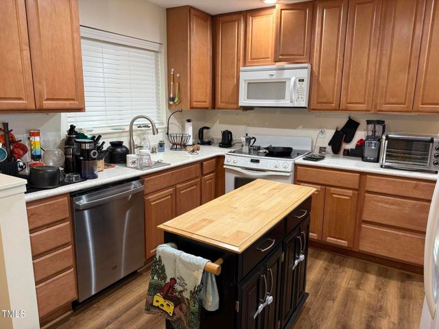 102 Sue Ann Court A And B, Carrboro, NC 27510