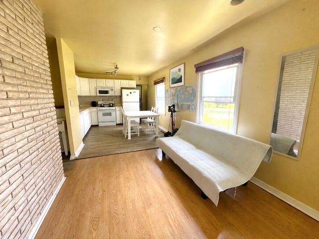 329 Cherry Court, Glenview, IL 60025