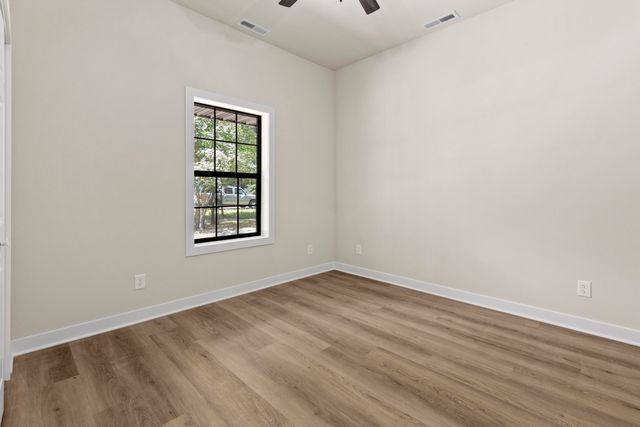 4021 E Porter Street, Demotte, IN 46310