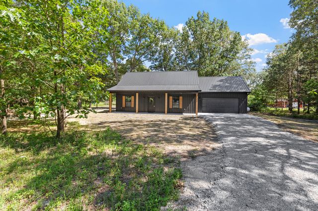 4021 E Porter Street, Demotte, IN 46310