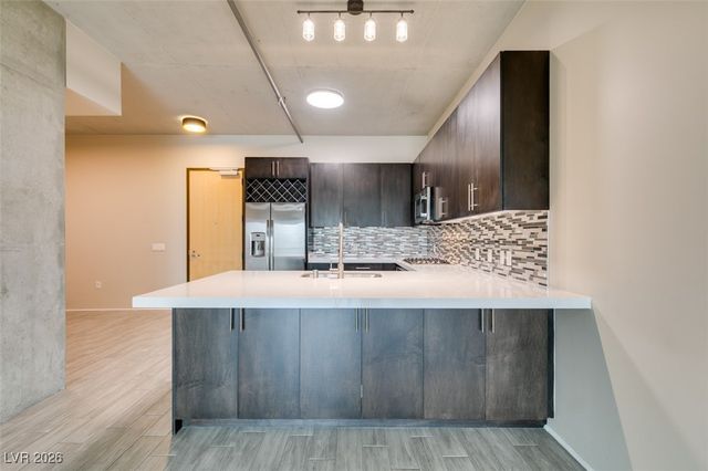 353 East Bonneville Avenue 521, Las Vegas, NV 89101