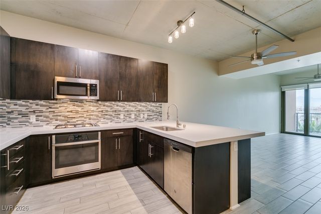 353 East Bonneville Avenue 521, Las Vegas, NV 89101