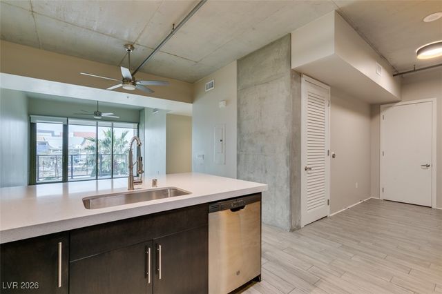 353 East Bonneville Avenue 521, Las Vegas, NV 89101