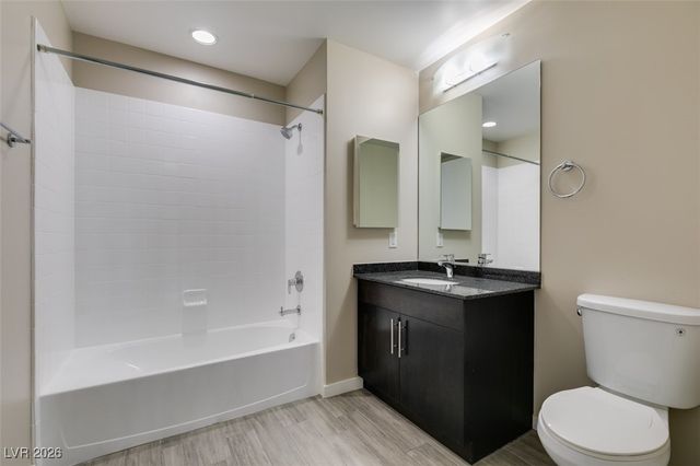 353 East Bonneville Avenue 521, Las Vegas, NV 89101