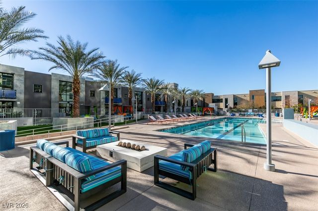 353 East Bonneville Avenue 521, Las Vegas, NV 89101