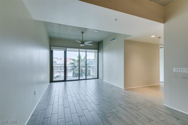 353 East Bonneville Avenue 521, Las Vegas, NV 89101