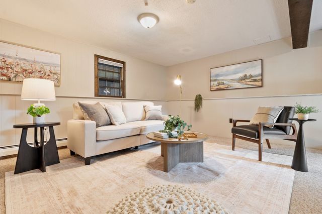 3 Woodridge Rd, Milford, MA 01757