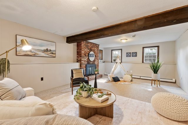 3 Woodridge Rd, Milford, MA 01757