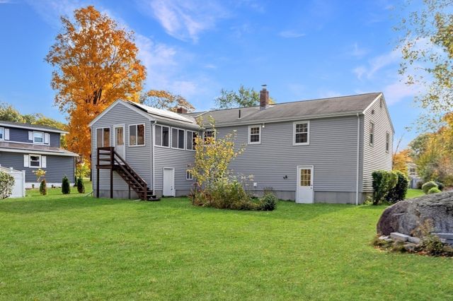 3 Woodridge Rd, Milford, MA 01757