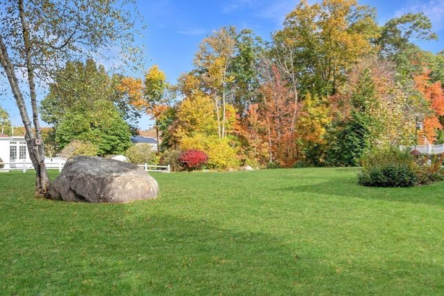 3 Woodridge Rd, Milford, MA 01757