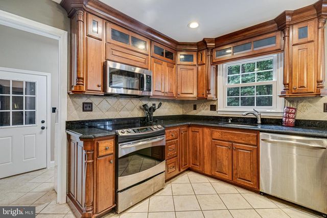 9620 TERRI DR, La Plata, MD 20646