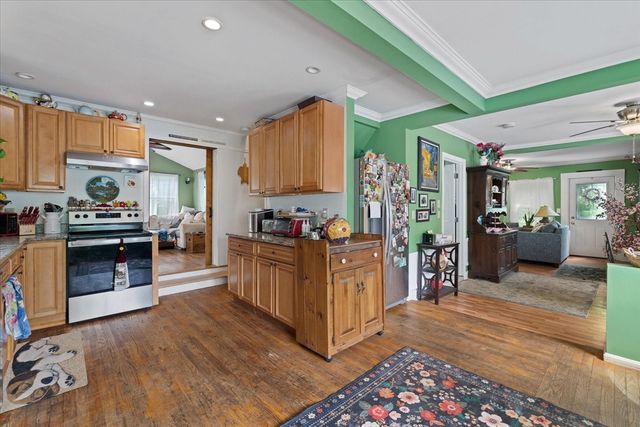 13 Tanner Road, Webster, MA 01570