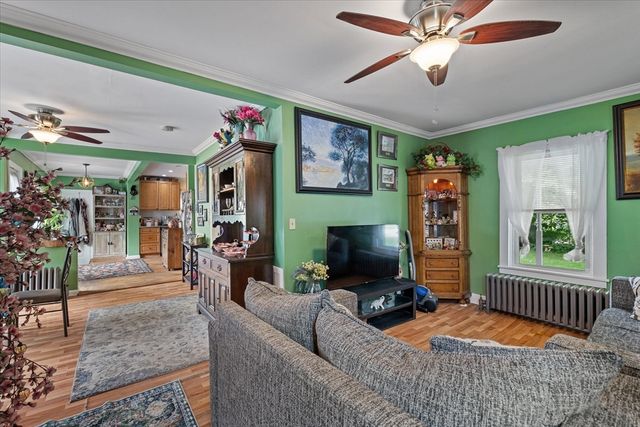 13 Tanner Road, Webster, MA 01570