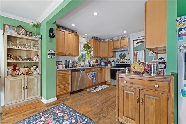 13 Tanner Road, Webster, MA 01570