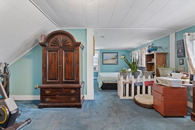 13 Tanner Road, Webster, MA 01570