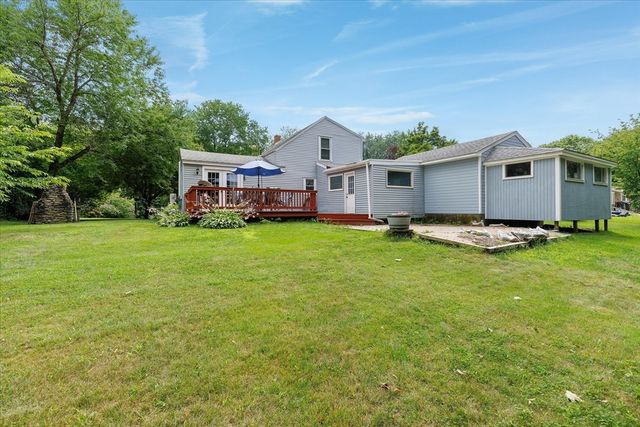 13 Tanner Road, Webster, MA 01570