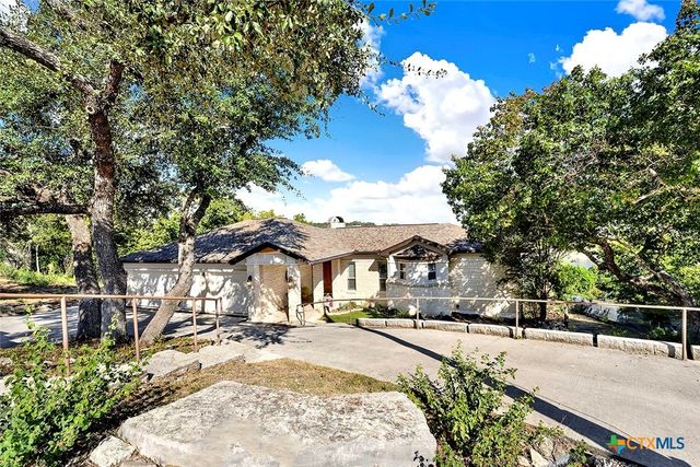 2406 Connie Drive, Canyon Lake, TX 78133