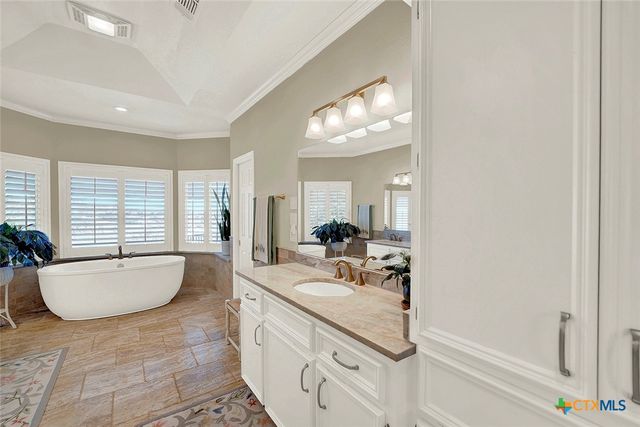 2406 Connie Drive, Canyon Lake, TX 78133