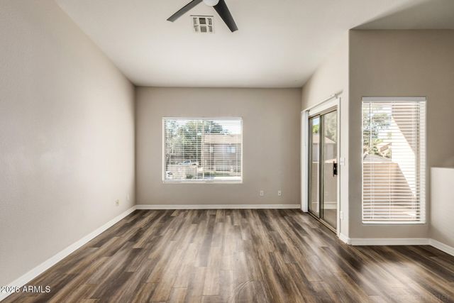 1406 W EMERALD Avenue 112, Mesa, AZ 85202