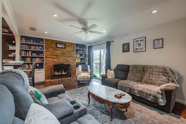 846 Creekridge Drive, Dallas, TX 75218
