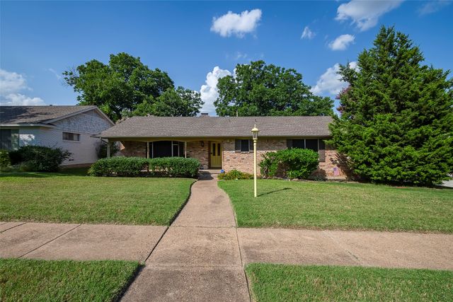 846 Creekridge Drive, Dallas, TX 75218