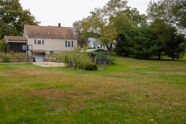 31 Archer St, Bellingham, MA 02019