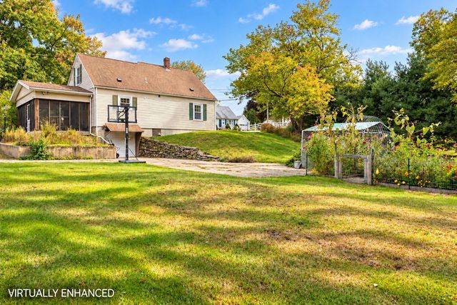 31 Archer St, Bellingham, MA 02019