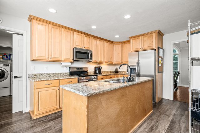 1036 Circle Dr, Jamestown, TN 38556