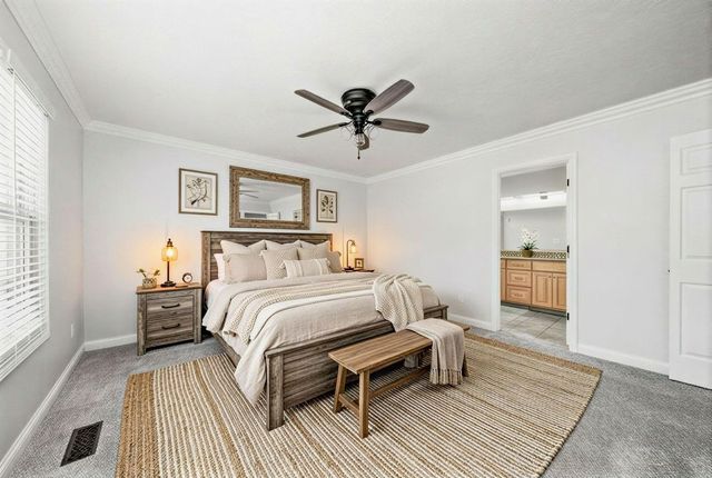 1036 Circle Dr, Jamestown, TN 38556