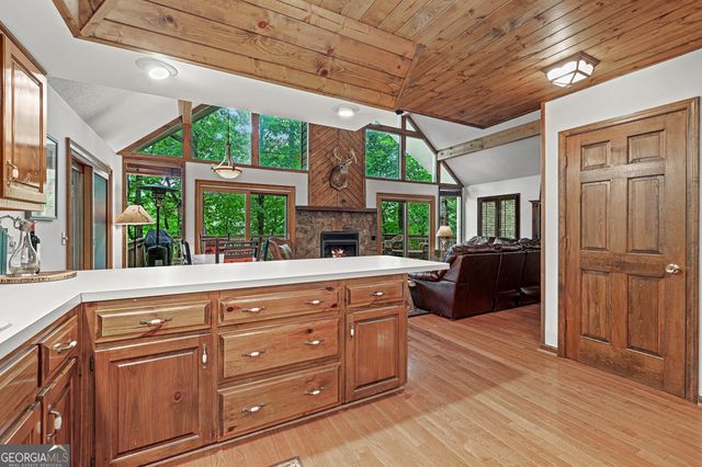 83 Hilltop Circle, Clarkesville, GA 30523