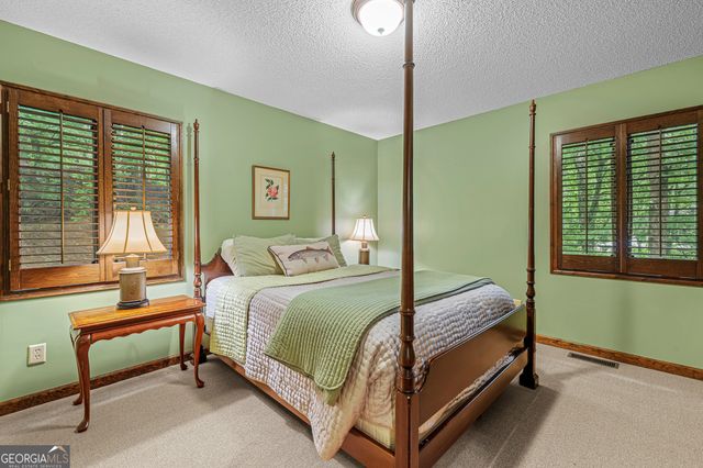 83 Hilltop Circle, Clarkesville, GA 30523