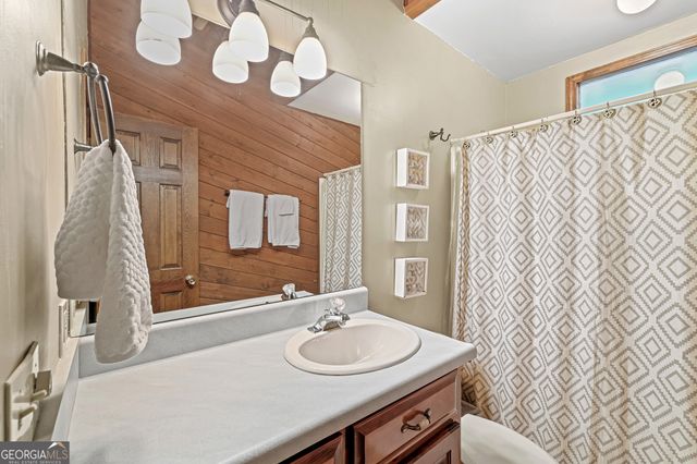 83 Hilltop Circle, Clarkesville, GA 30523