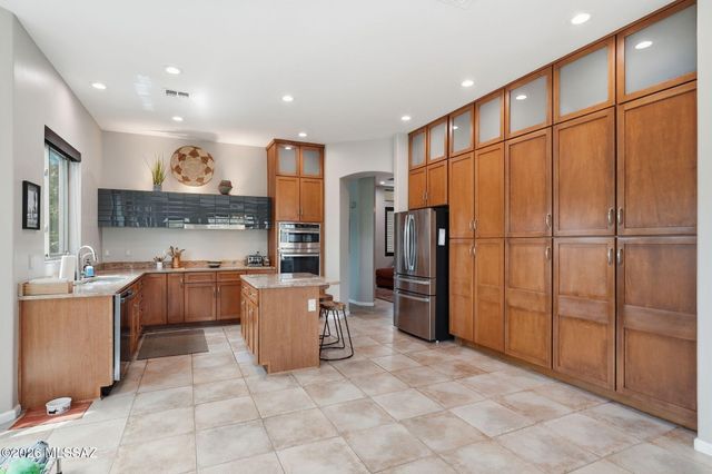 38327 S Arroyo Way, Tucson, AZ 85739